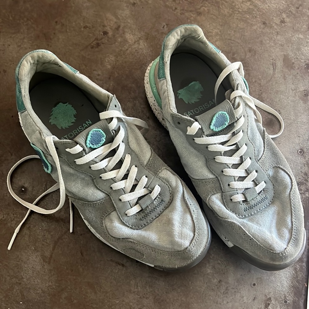 Satorisan tennis shoes size 10/42eu